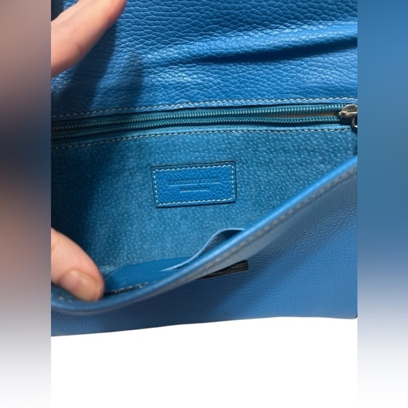 Laurent Effel Small Leather
Clutch blue purse handbag - Picture 3 of 8